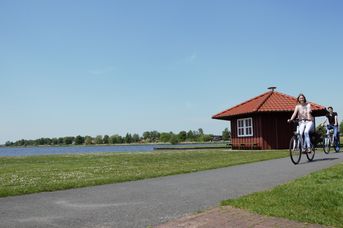 Grillhütte an der Paddel und Pedalstation